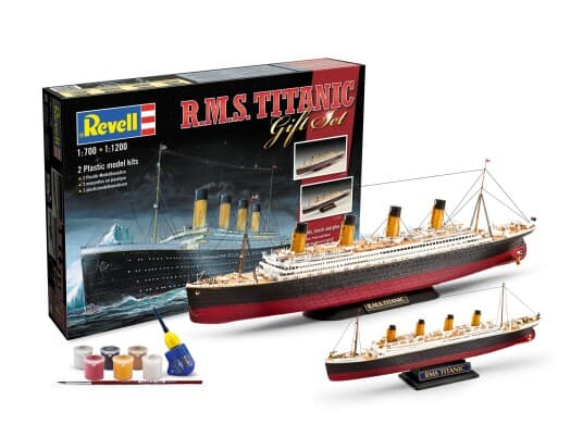 Revell Gift Set Rms Titanic, Model Vehicle (Two Models, Scale: 1:700 And 1:1200)