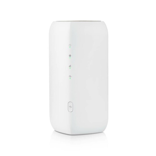 Fwa505 Indoor Router, 5G Nr Standalone/Nebula With 1 Year Nebula Pro License, Ax1800 Wifi, 1 X Gb Lan, Eu Region